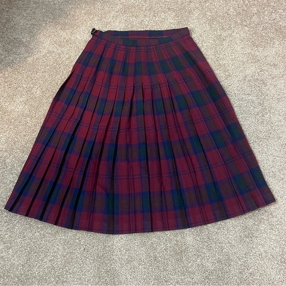 Balmoral Kilt Pleat Tartan Skirt Vintage Wool Made in Scotland - Picture 4 of 11